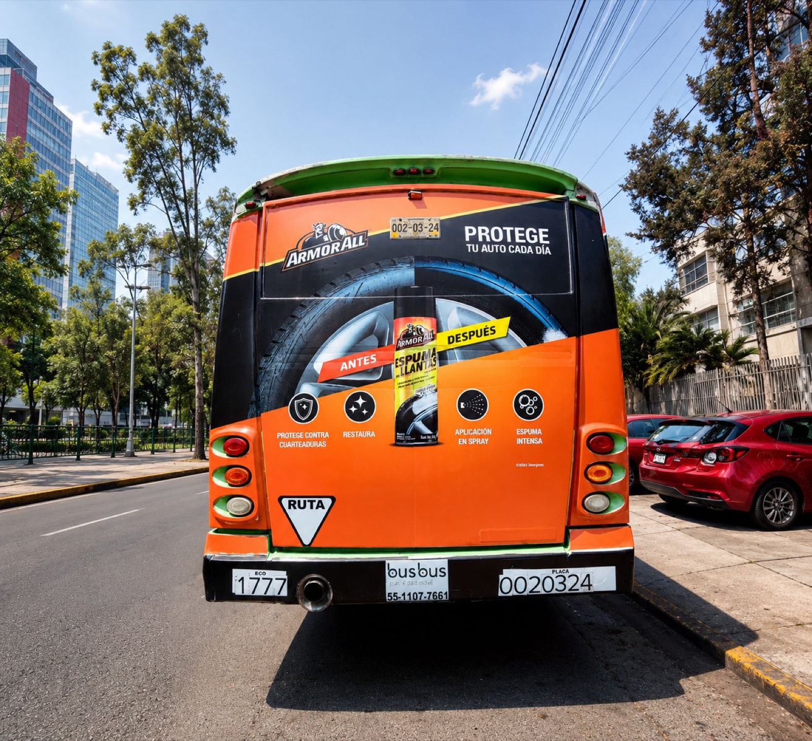 Medallón trasero de autobús urbano con campaña ArmorAll — publicidad exterior OOH en CDMX con BusBus