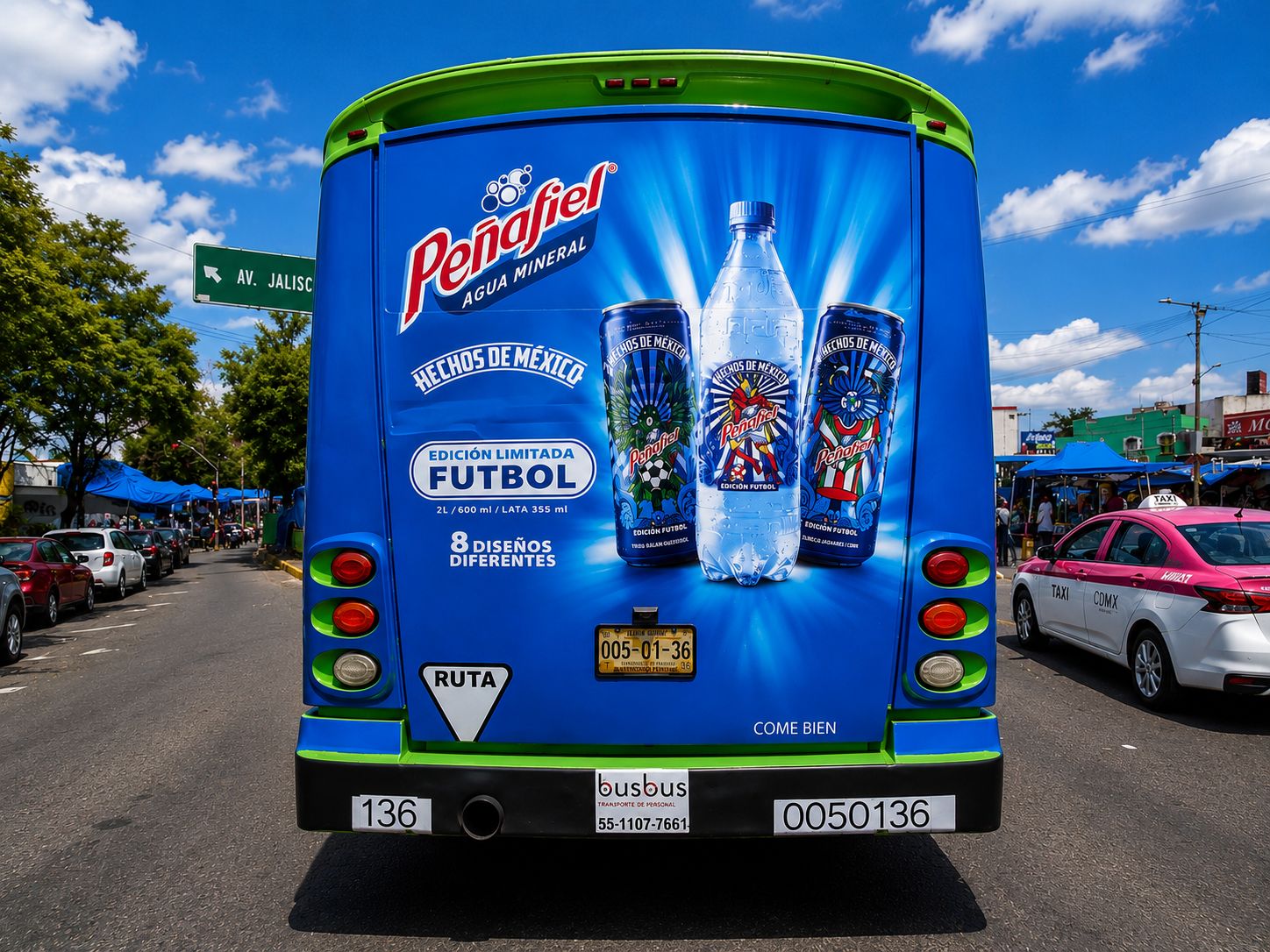 Medallón trasero de autobús urbano con campaña Peñafiel — publicidad exterior OOH en CDMX con BusBus